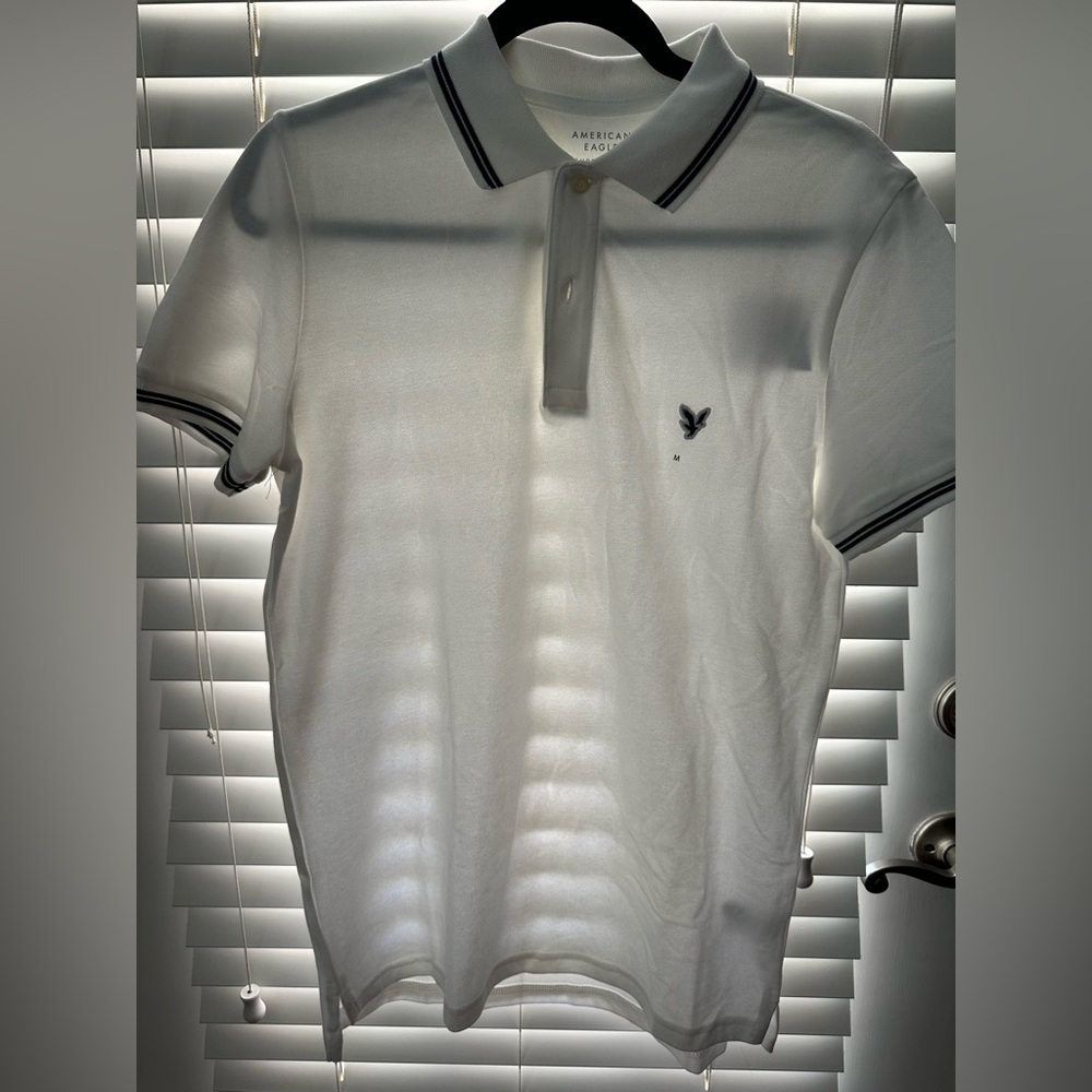 American Eagle Men’s Medium Shirt